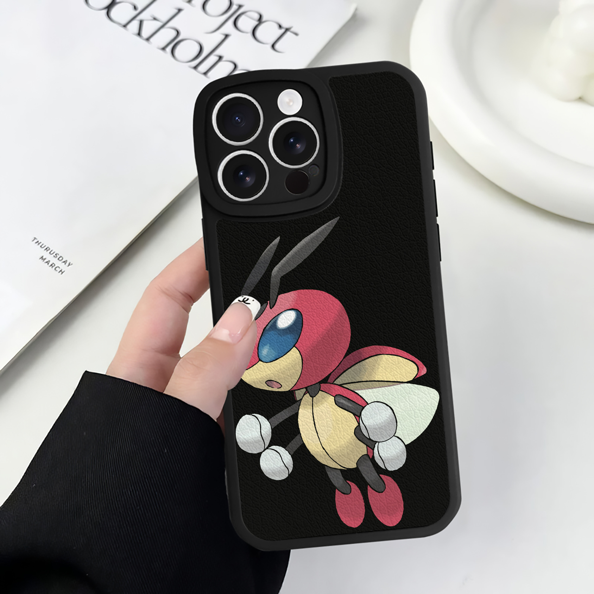 （画像用） ポケットモンスター Pokémon 【iPhone 16シリーズ対応】シリコンスマホケース（レザー調） 材質：シリコン